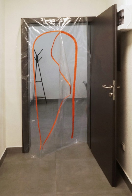 Motive kurtyna przeciwpyłowa drzwi malarskie farby.jpeg